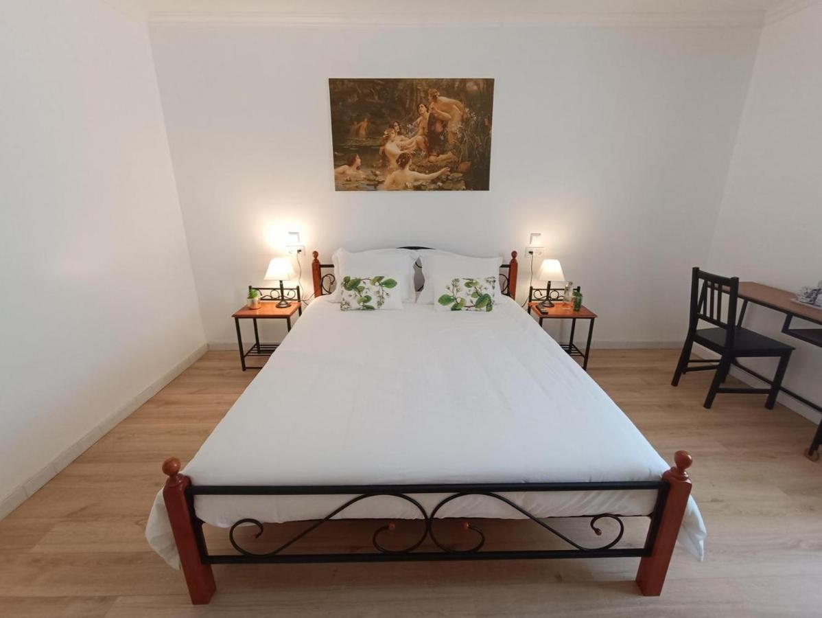 Maison Sur Le Lot Bed & Breakfast Saint-Vincent-Rive-d'Olt Luaran gambar