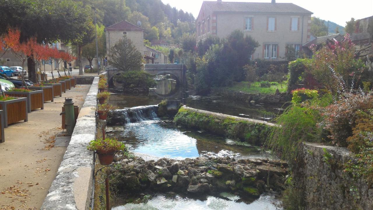 Maison Sur Le Lot Saint-Vincent-Rive-d'Olt Luaran gambar